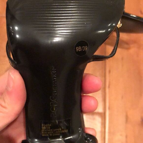 Black stone embroidered heels - Picture 9 of 9